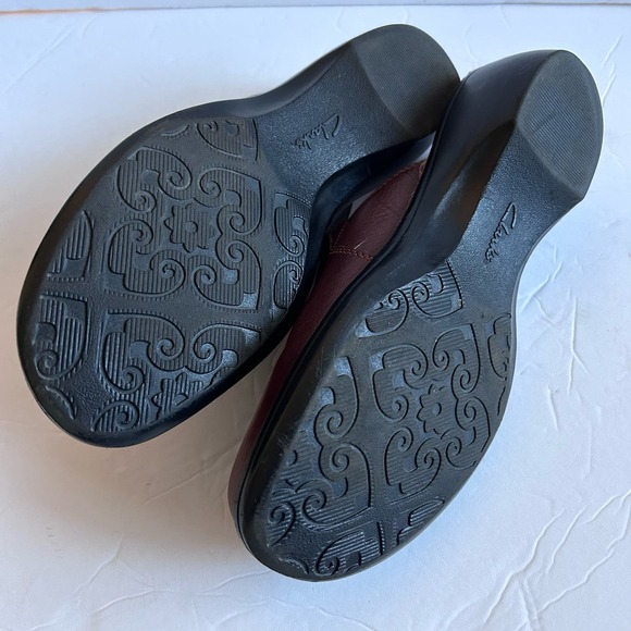 Clarks Women's Mules Sz 7.5 Brown Leather Slip On Comfort Shoes Western Boho - Picture 5 of 7